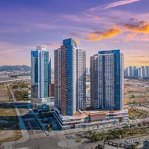 Urbanstay Songdo Moonlight Park , Incheon South Korea